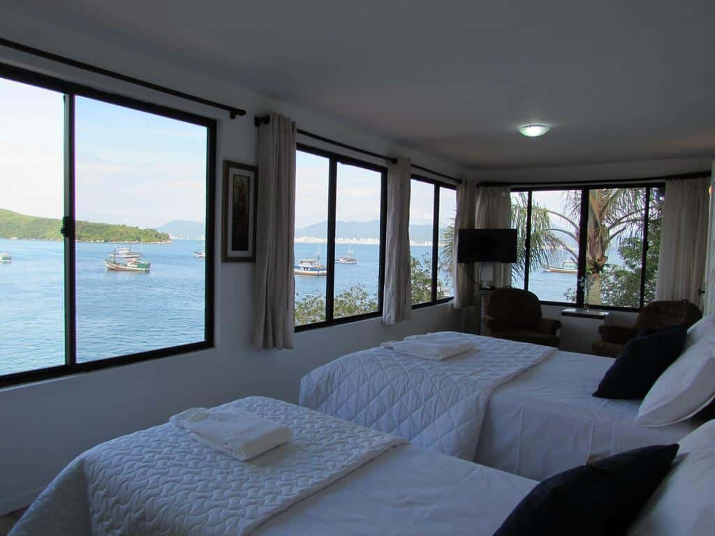 Uma das pousadas em Porto Belo SC