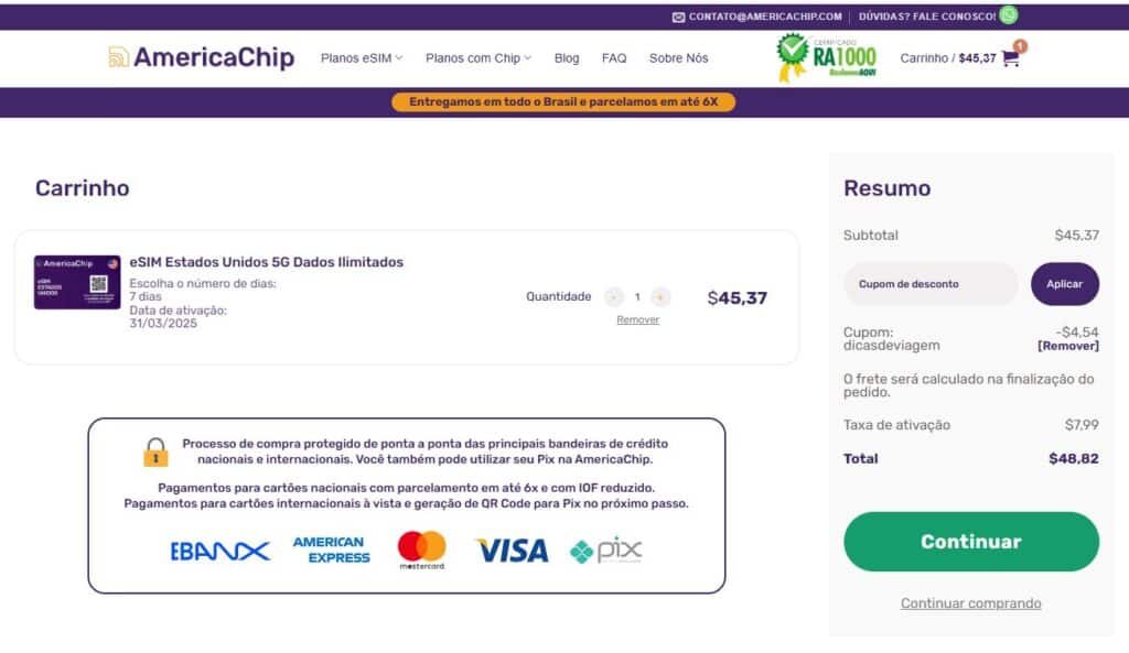 Captura de tela de uma página de checkout on-line da AmericaChip, exibindo um produto eSIM e custo total de US$ 48,82, incluindo taxas.