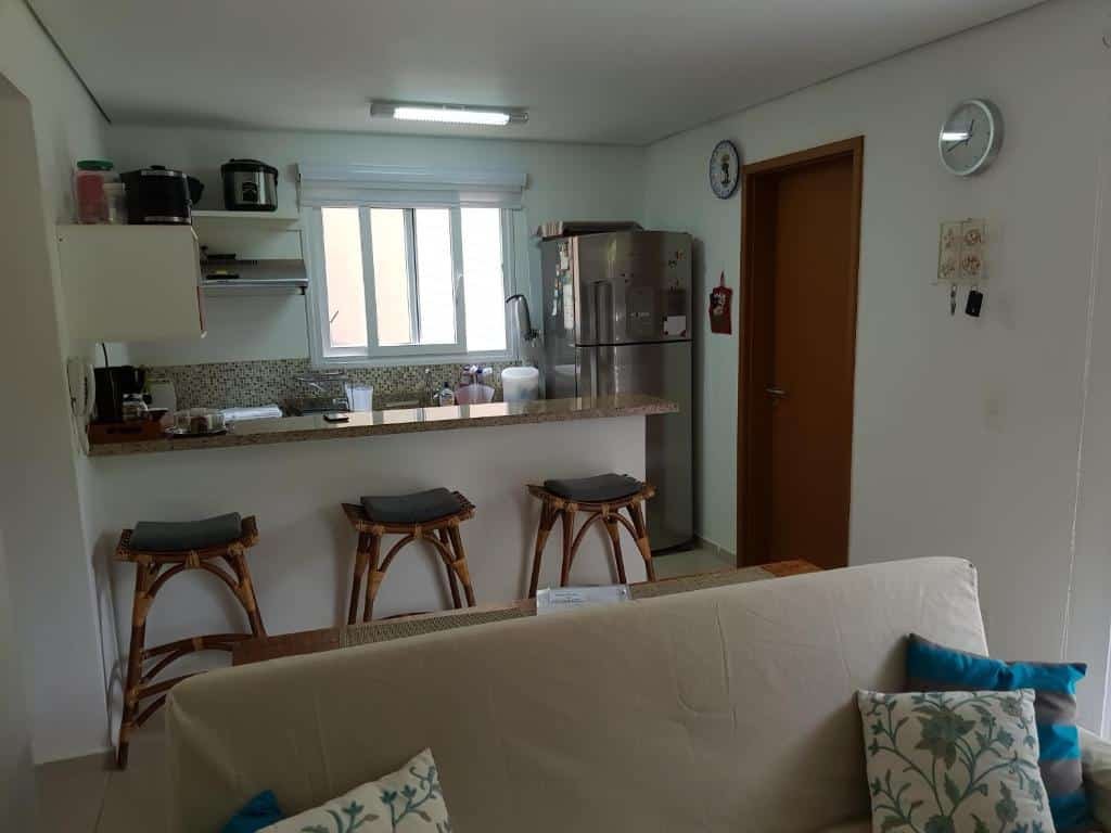 Vista da cozinha da Linda Casa em Juquehy.