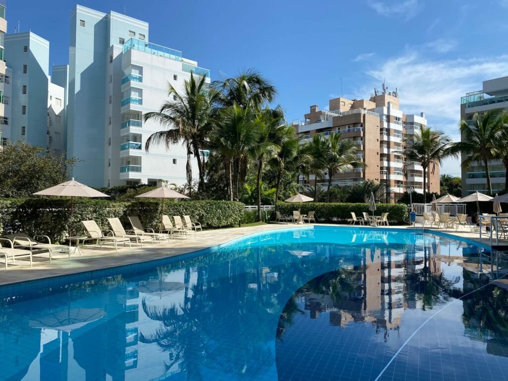 piscina na Ilha da Madeira Resort com SPA privativo uma opção de airbnb na Riviera de São Lourenço