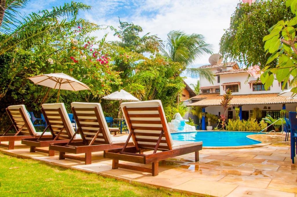 Área de lazer com piscina da Pousada Arriba Pipa