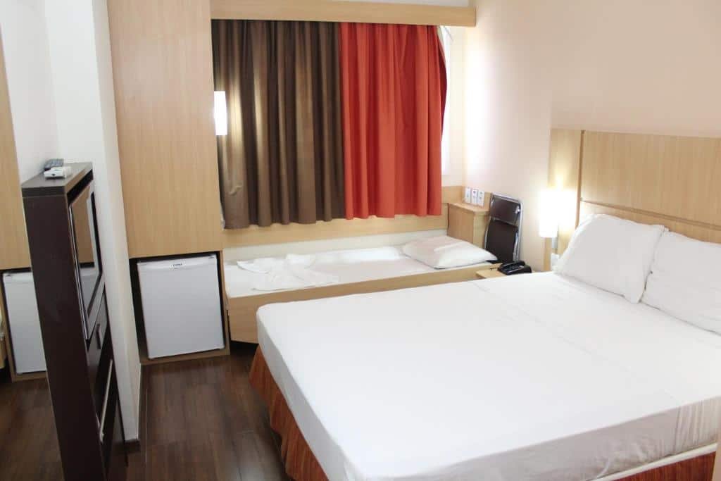 Quarto da Ibis Feira de Santana.