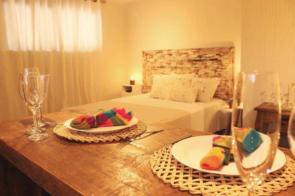 Quarto de uma das pousadas na Praia do Rosa, a Vivenda do Rosa.
